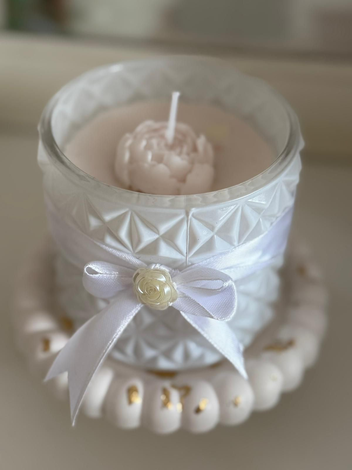 Elegant White Rose Handmade Candle